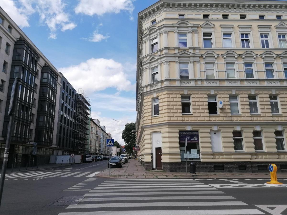Hostel Tulip - Pokój 7 ze wspólną łazienką i kuchnią Szczecin Exterior foto
